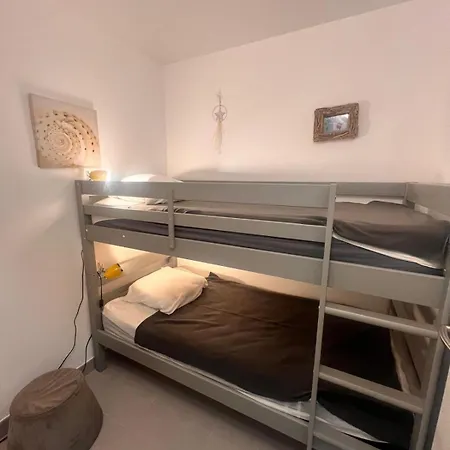 아파트 A Maghjina Proche Port Et Centre 포르토베쉬오