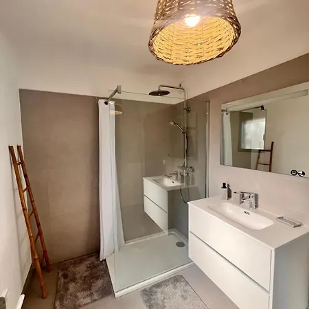 아파트 A Maghjina Proche Port Et Centre 포르토베쉬오