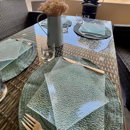 아파트 A Maghjina Proche Port Et Centre 포르토베쉬오